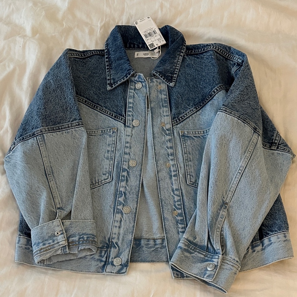 NWT MANGO TWO TONED DENIM JACKET SIZE SMALL